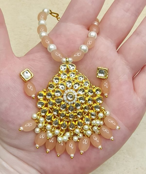 Beautiful Ad Stone Mala With Earrings For Radha Krishna Ji - Image 3